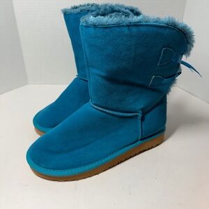 UGG Bailey Bow Blue Suede Model